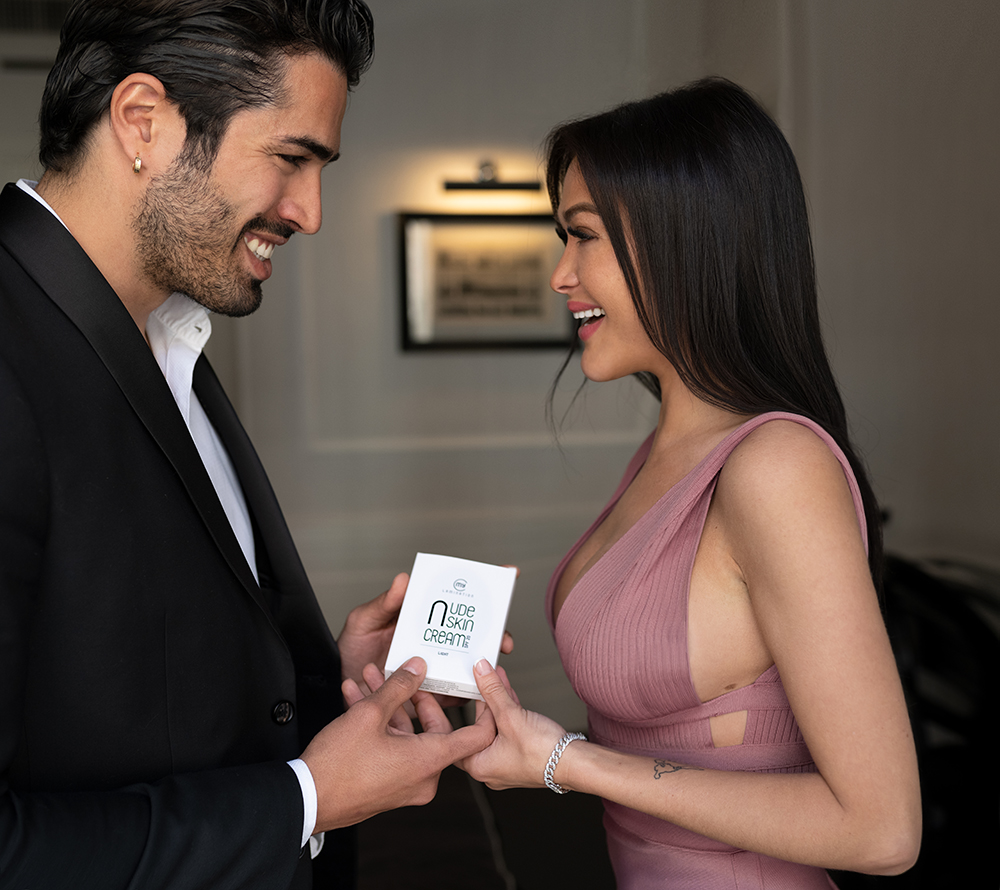 DSC_2398-1000ris luciano punzo e corina maleca con il nude skin cream di my lamination